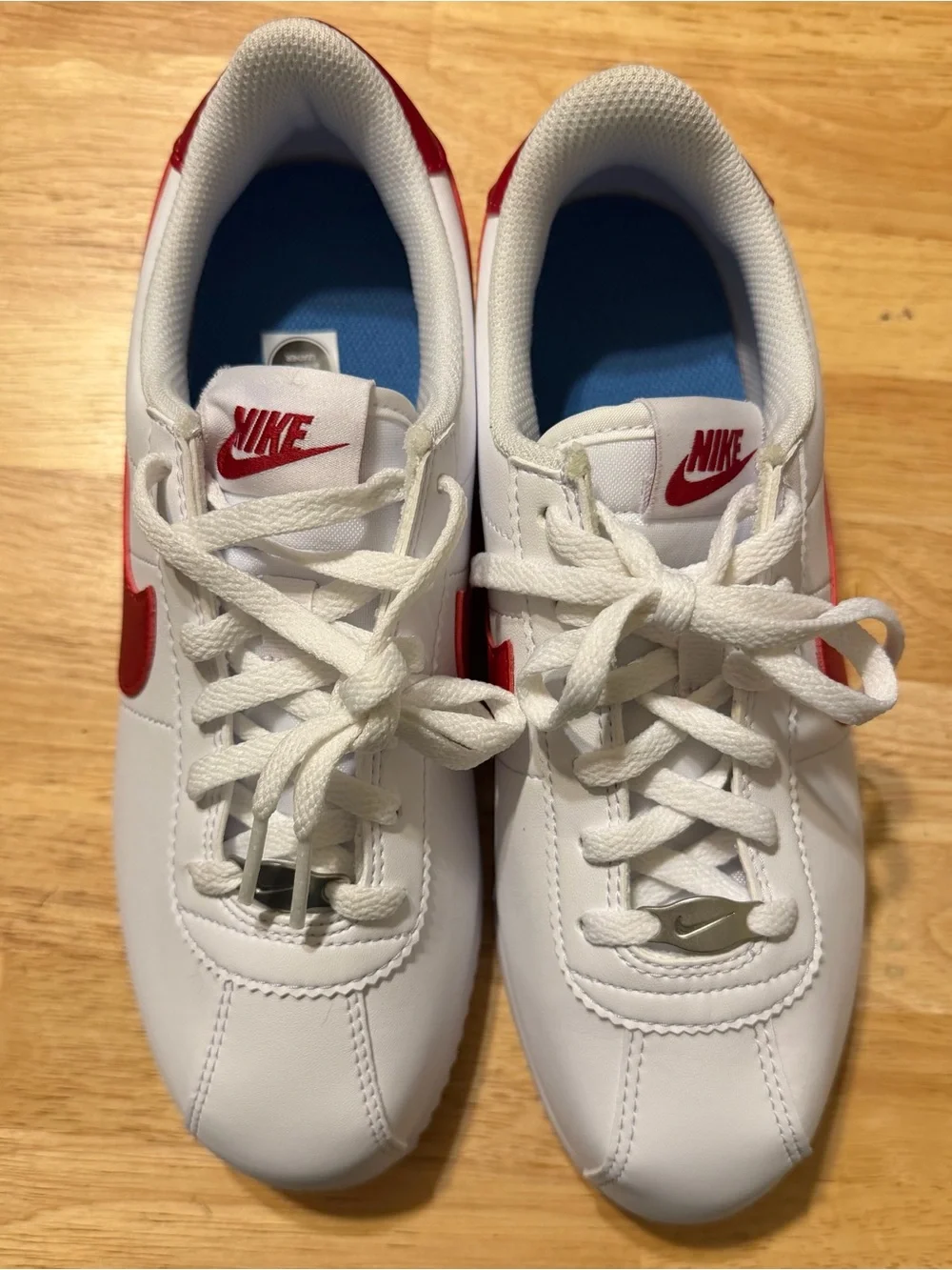 Nike NWOT Youth 4.5 Cortez tennis shoe